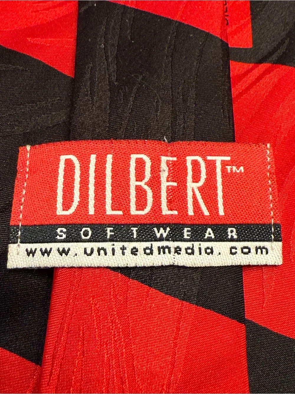 Dilbert & Dog Red Black Silk Novelty Tie United Feature Syndicate 4”